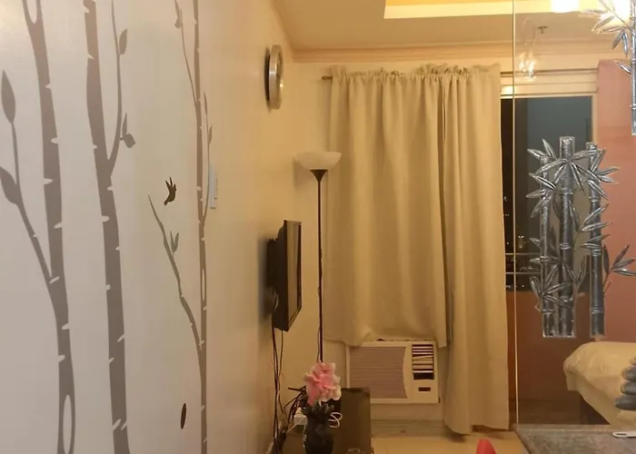 Birchtower With Balcony & Pool - Carosa Staycation